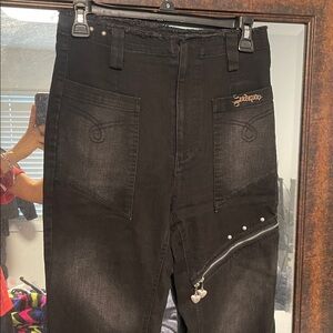 Black High-Waist Jeans with Zipper Detail